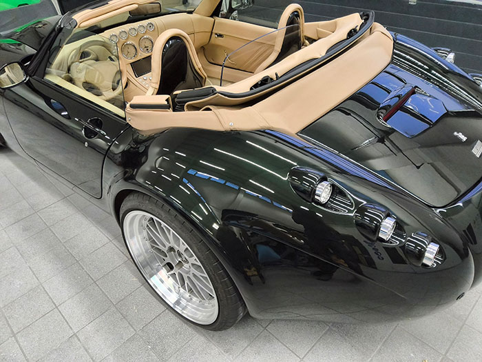 Detailaufnahme Hochglanz-Politur